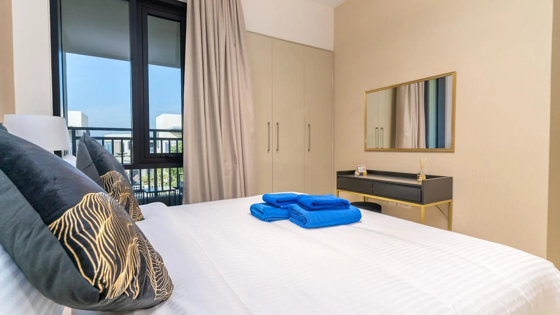 Newarabian Dubai Hillsmaple Villa