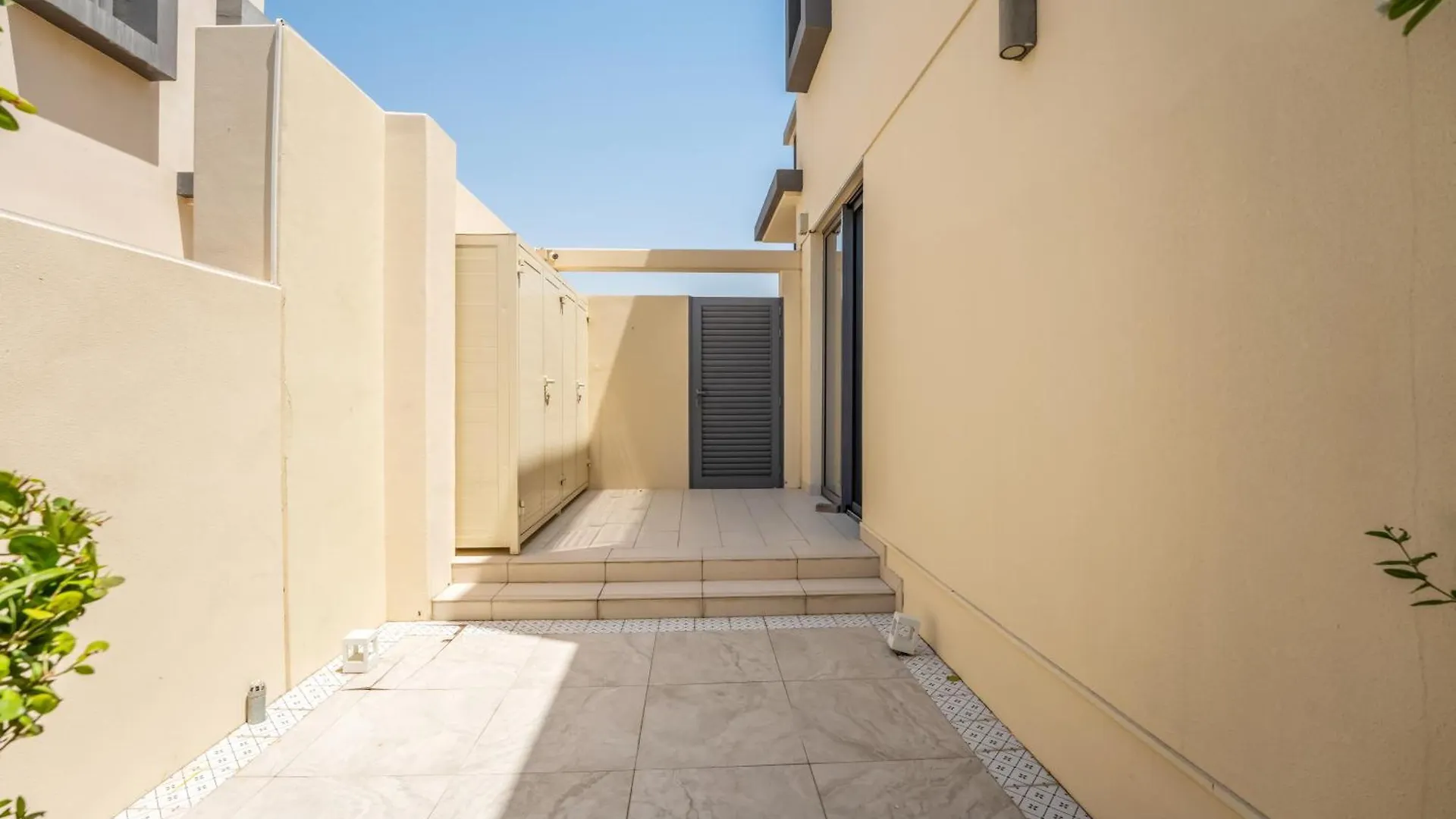 Newarabian Dubai Hillsmaple Villa